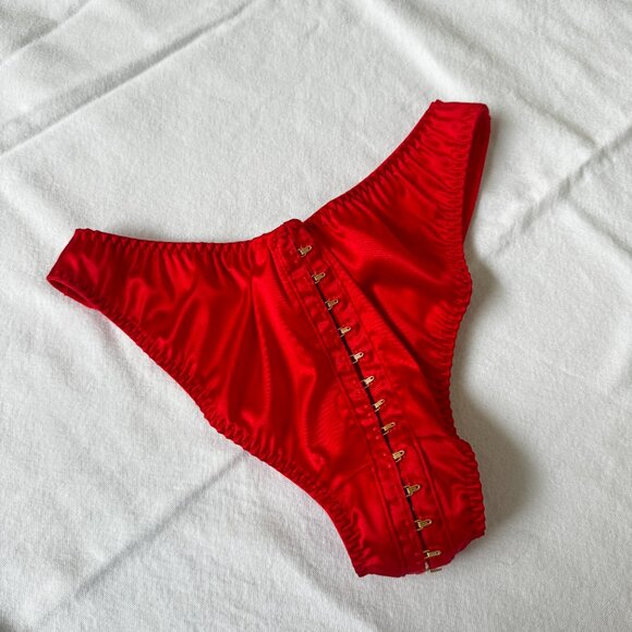 Agent Provocateur Satin Red Hook Eye Panty - Picture 2 of 3